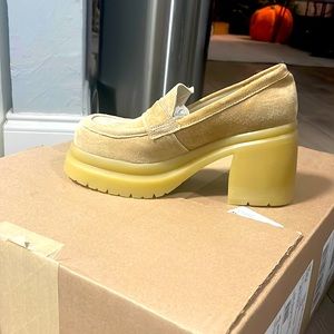 steve madden louise loafer size 8 in sand